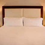 Hotel Virginia Santa Barbara, Tapestry Collection By Hilton