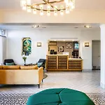 Hotel Virginia Santa Barbara, Tapestry Collection By Hilton