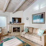 Sunny\'S Santa Barbara Beach House