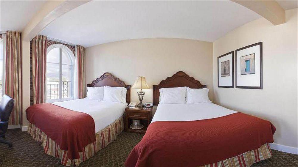Virginia Santa Barbara, Tapestry Collection By Hilton