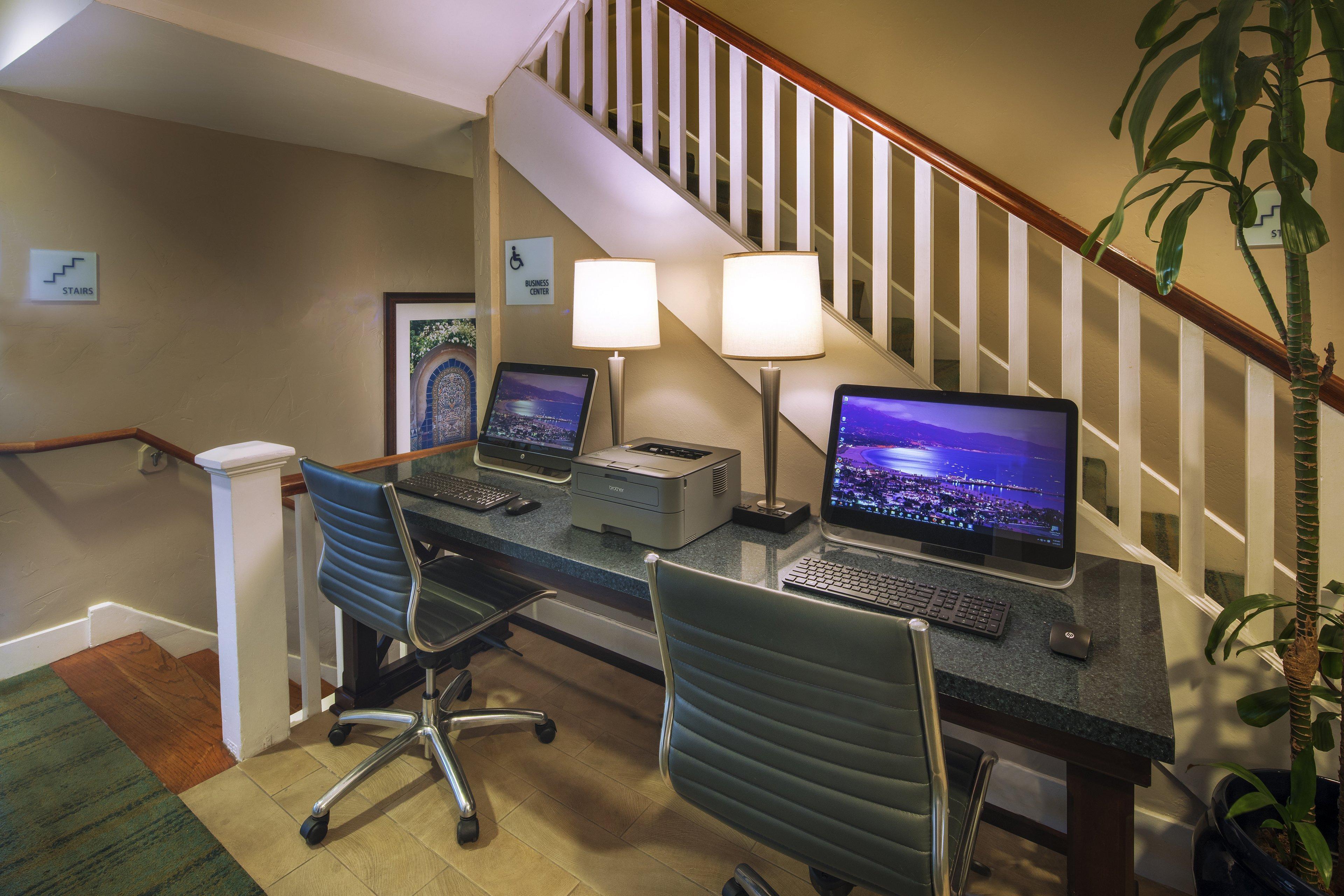 Virginia Santa Barbara, Tapestry Collection By Hilton Hotel 4*
