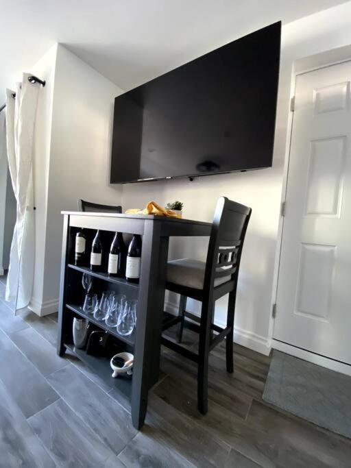 Apartment Sunrize Destinations - Newly Renovated Mesa Santa Barbara