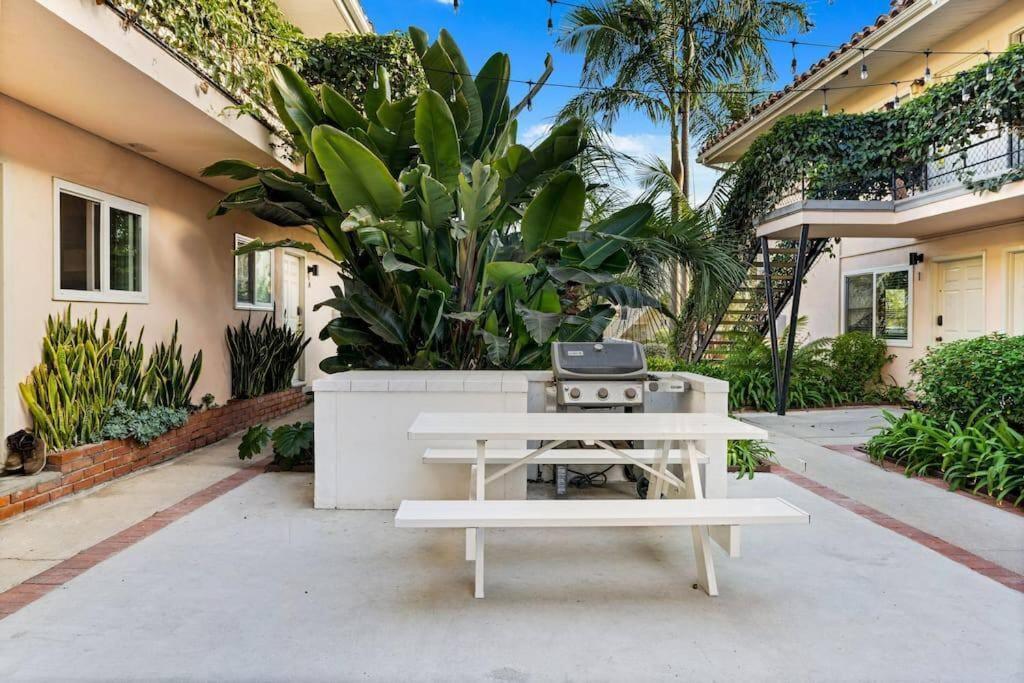 Brand New Close To And Downtown * Santa Barbara