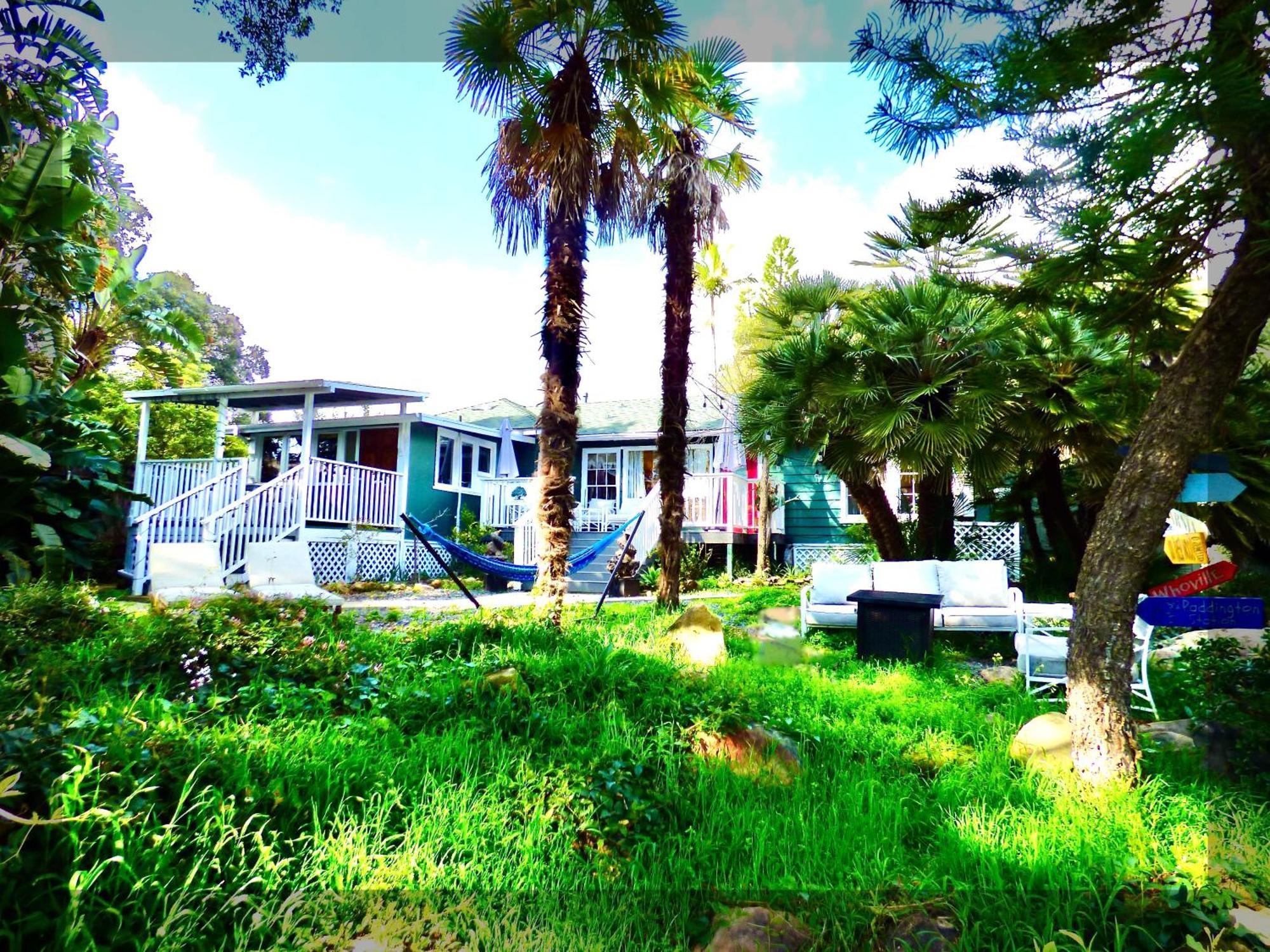 Holiday home Under The Oaks