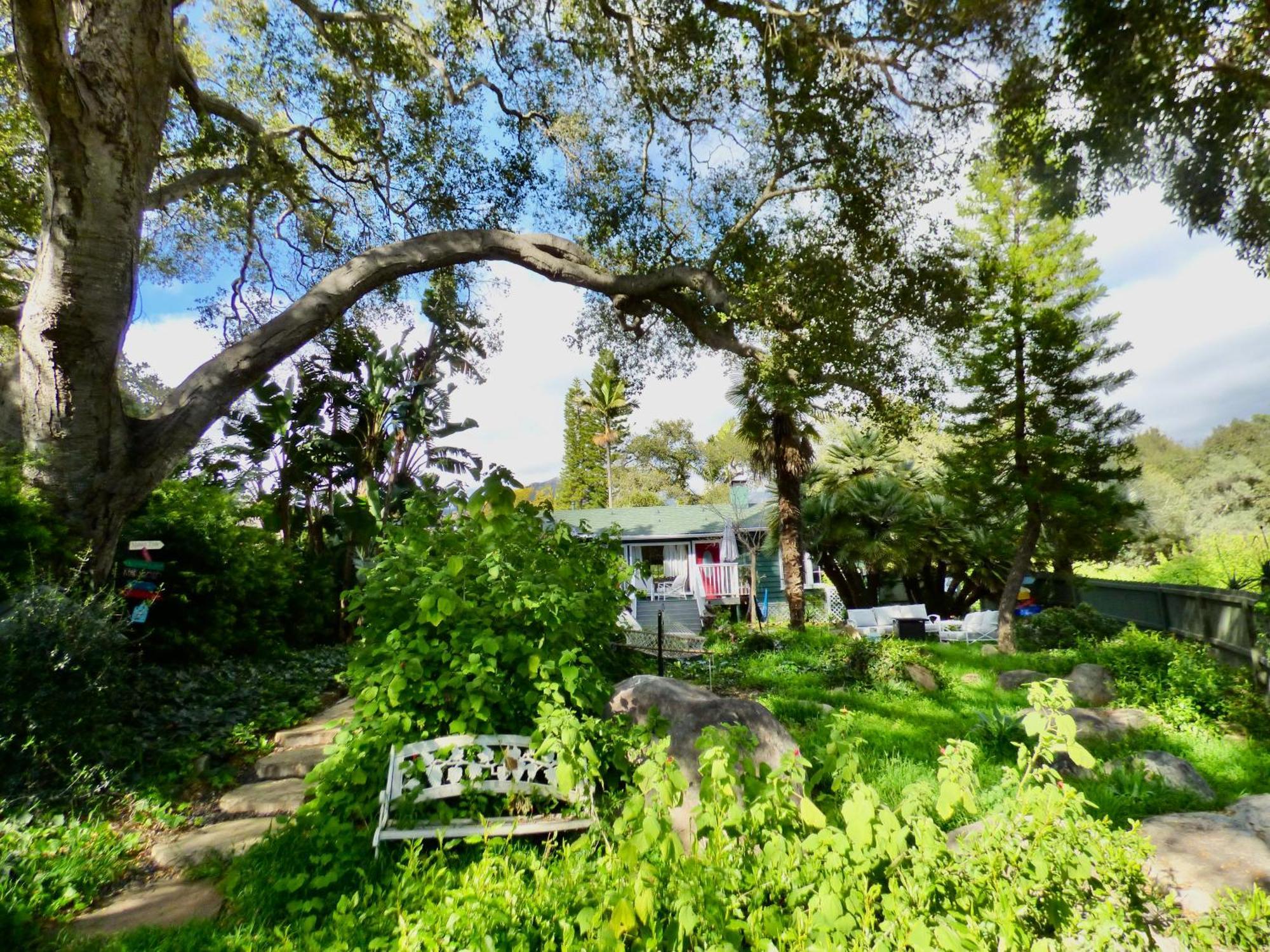 Under The Oaks Holiday home