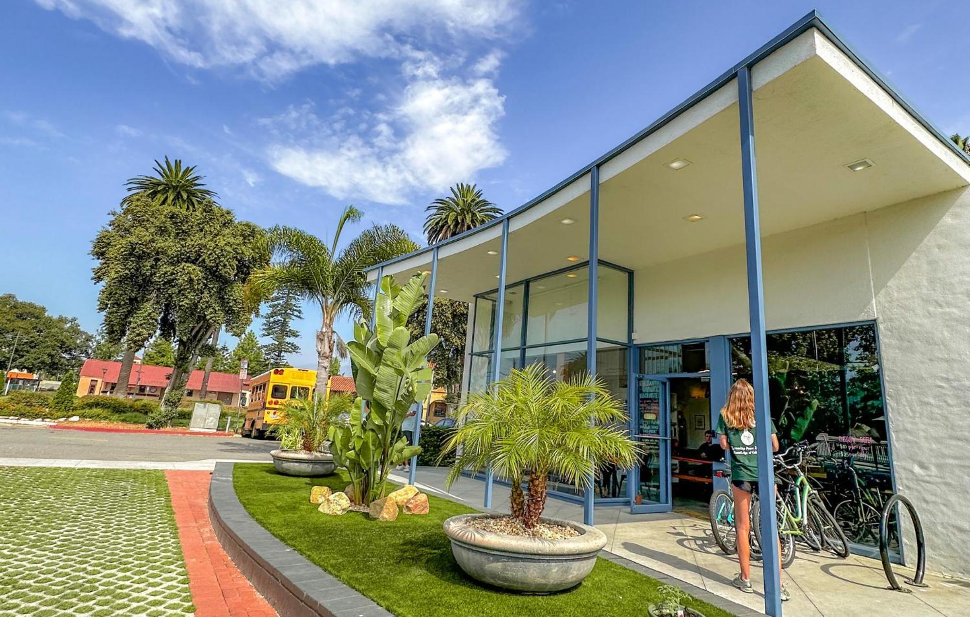 Hostel Ith