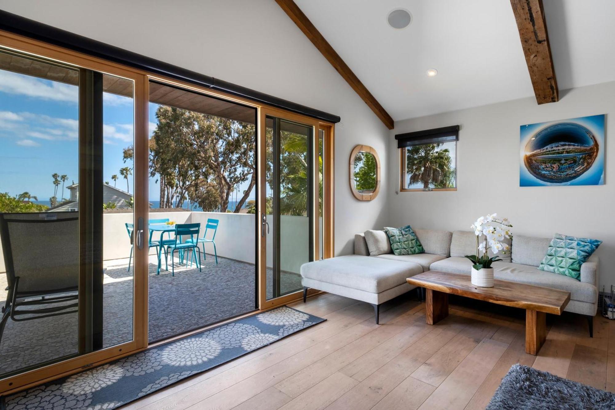 Modern Sea Escape Holiday home *