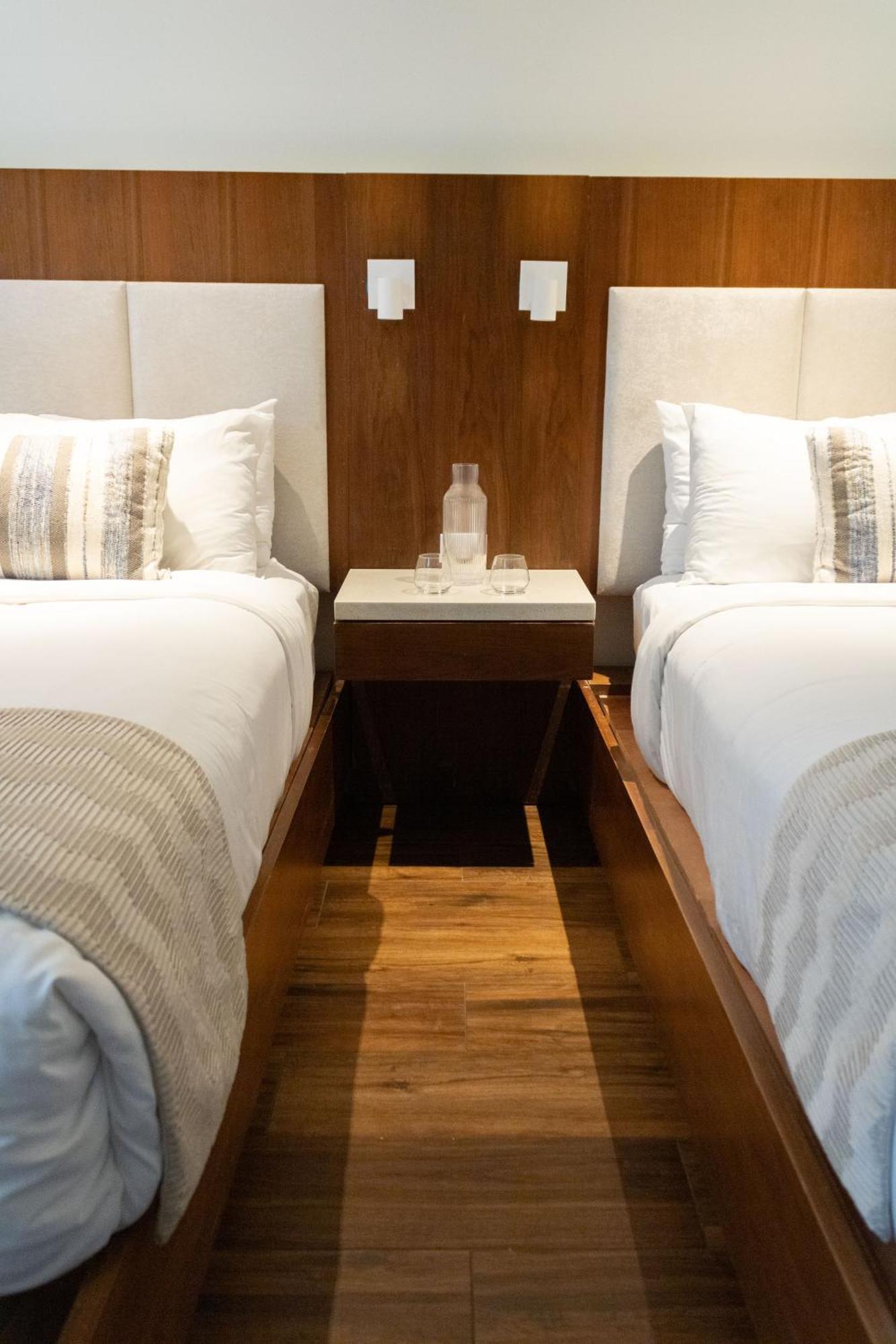 Riviera House Hotel 3*