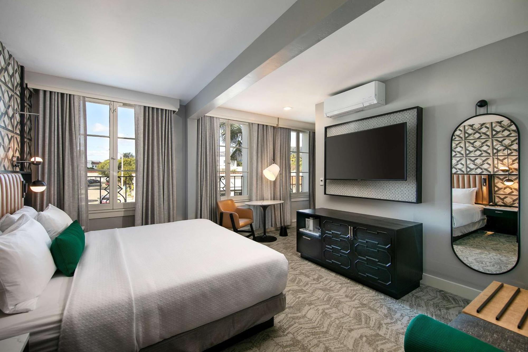 Hotel Virginia Santa Barbara, Tapestry Collection By Hilton Santa Barbara