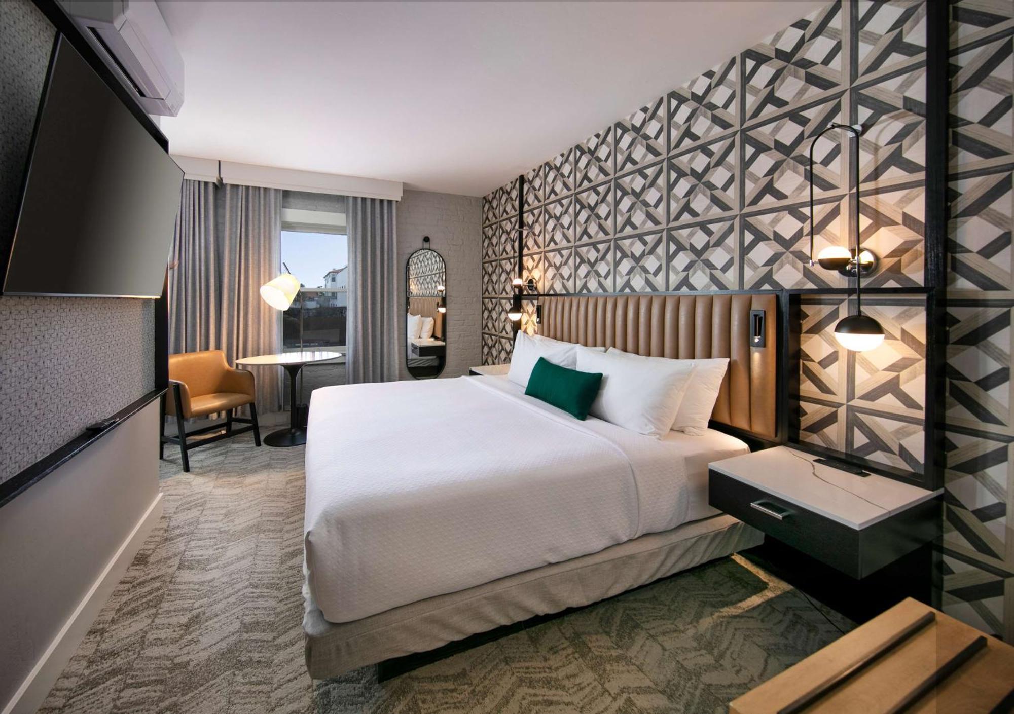 Hotel Virginia Santa Barbara, Tapestry Collection By Hilton Santa Barbara