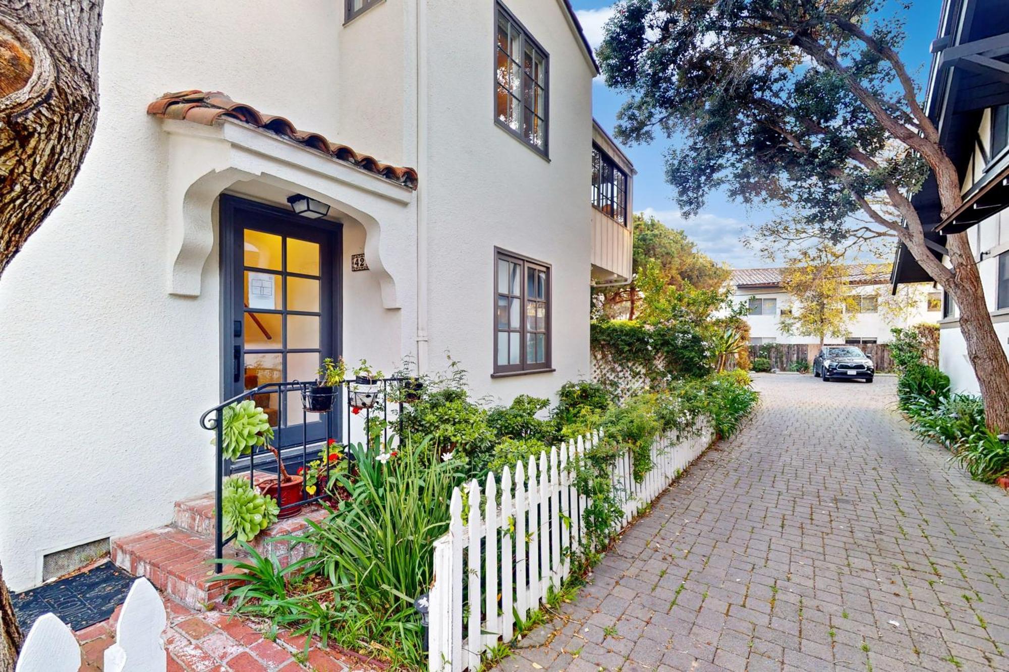 East Retreats * Santa Barbara
