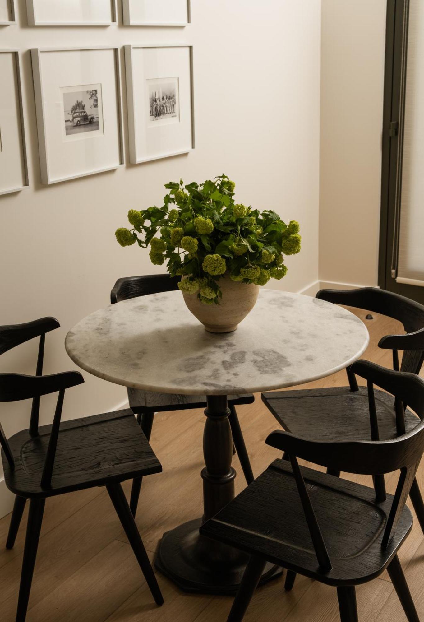 The At Anatega #5 Apartment