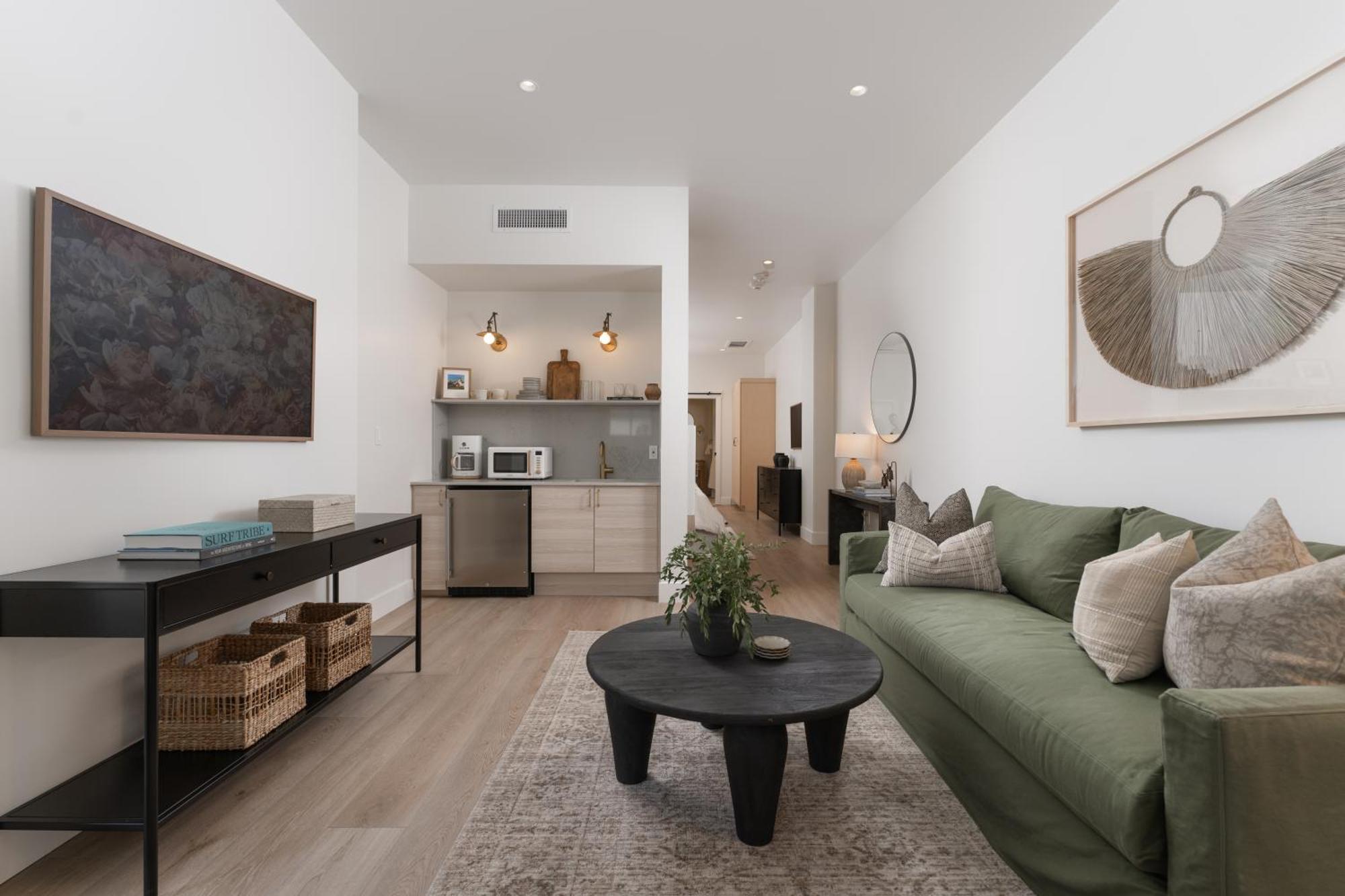 The At Anatega #4 Apartment Santa Barbara