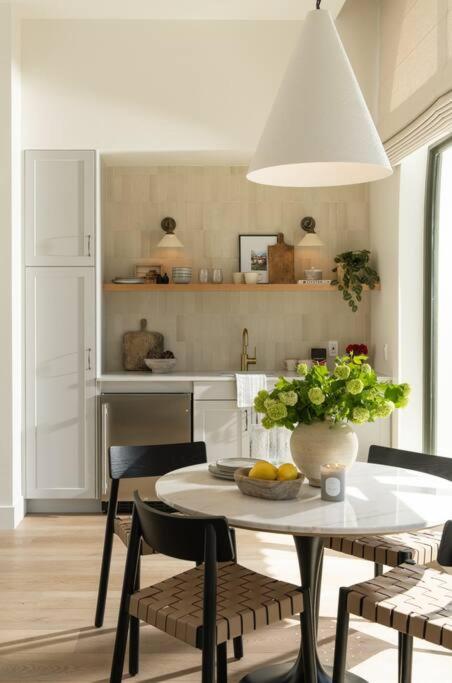 Apartment The At Anatega #1