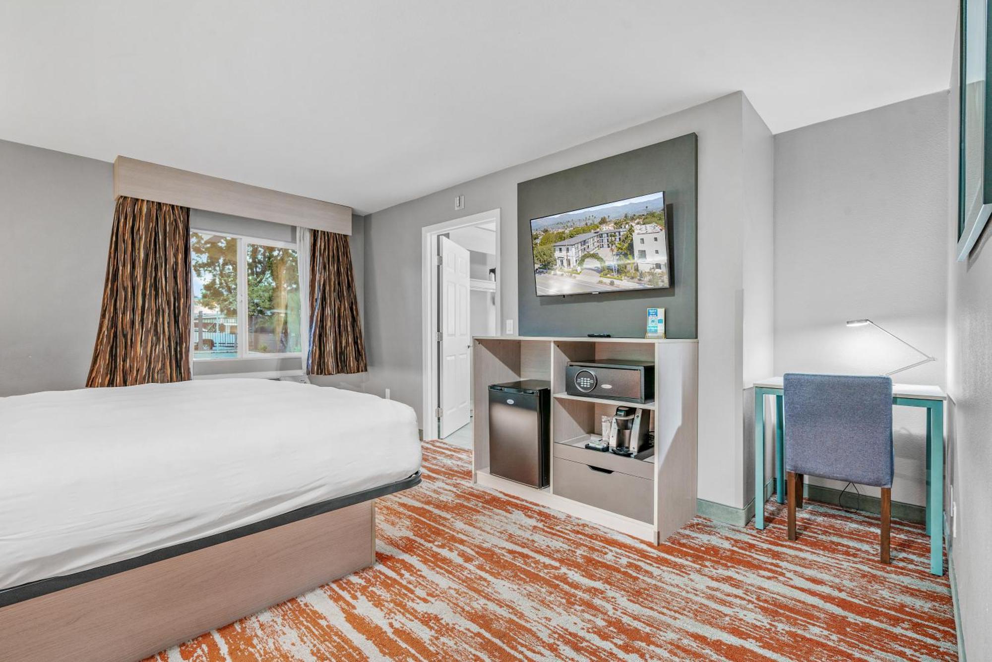 Avania Of 3* Santa Barbara