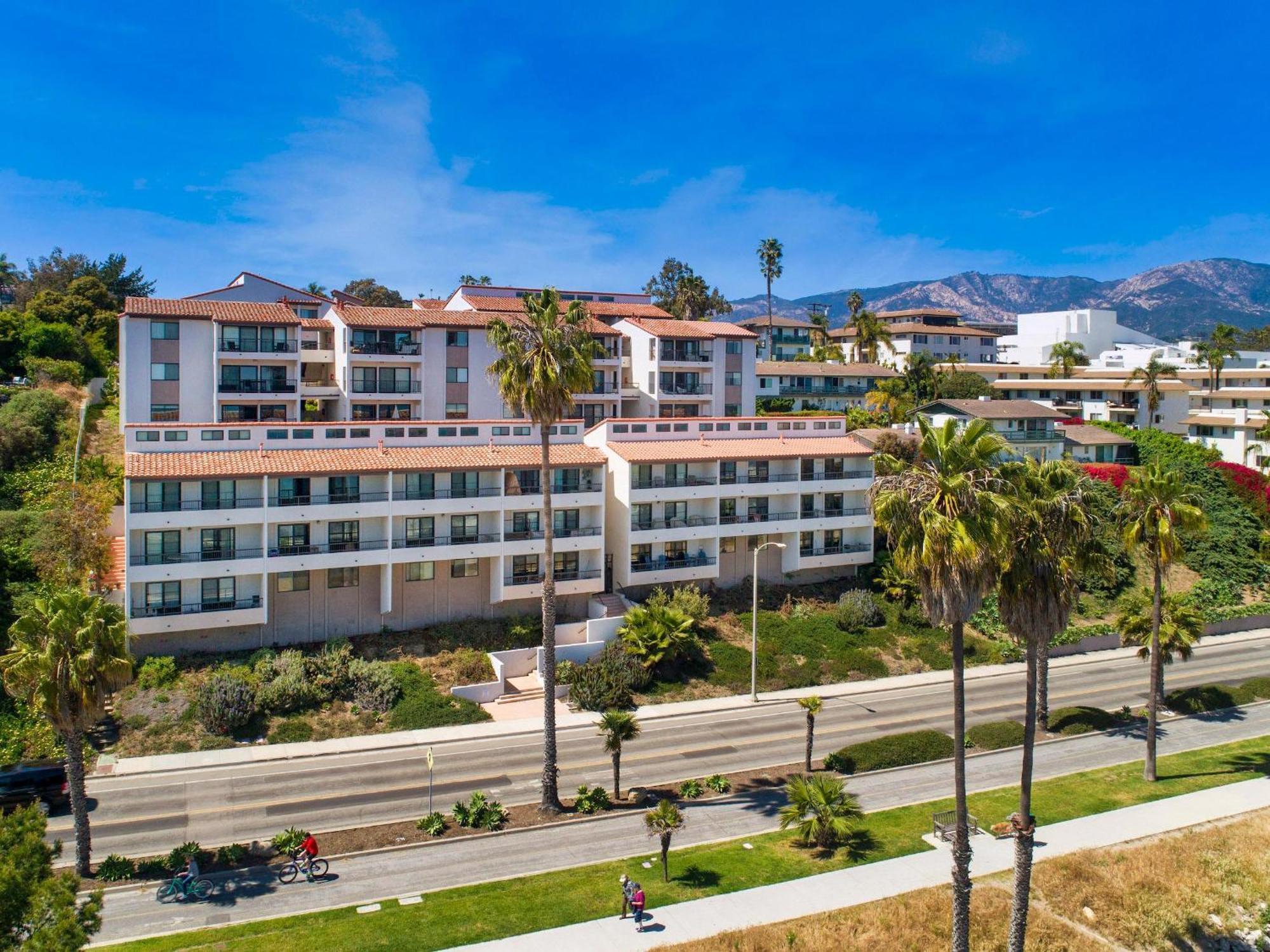 Beachfront Hideaway * Santa Barbara