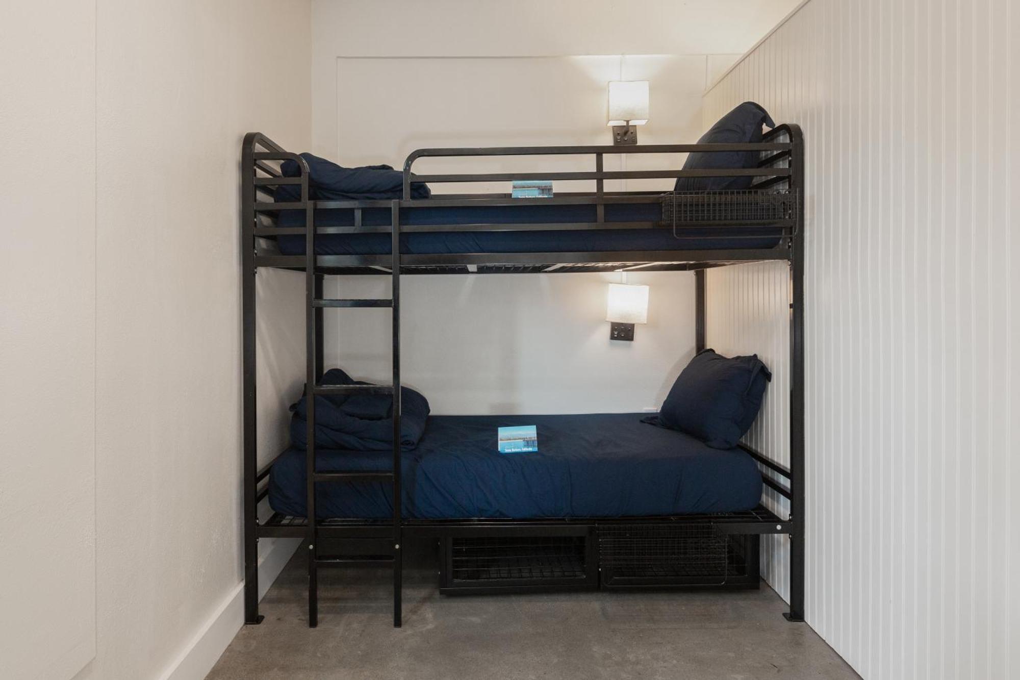 Ith Hostel