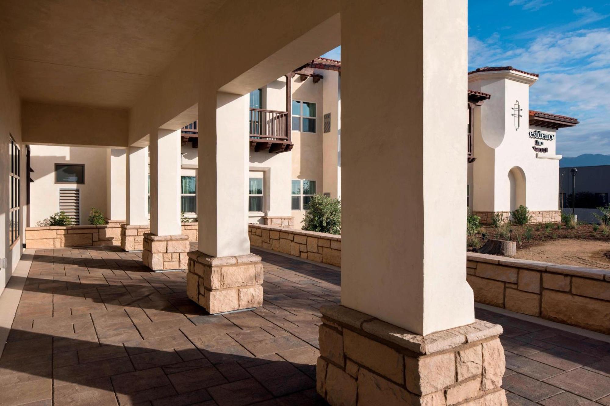 By Marriott Goleta Hotel Santa Barbara