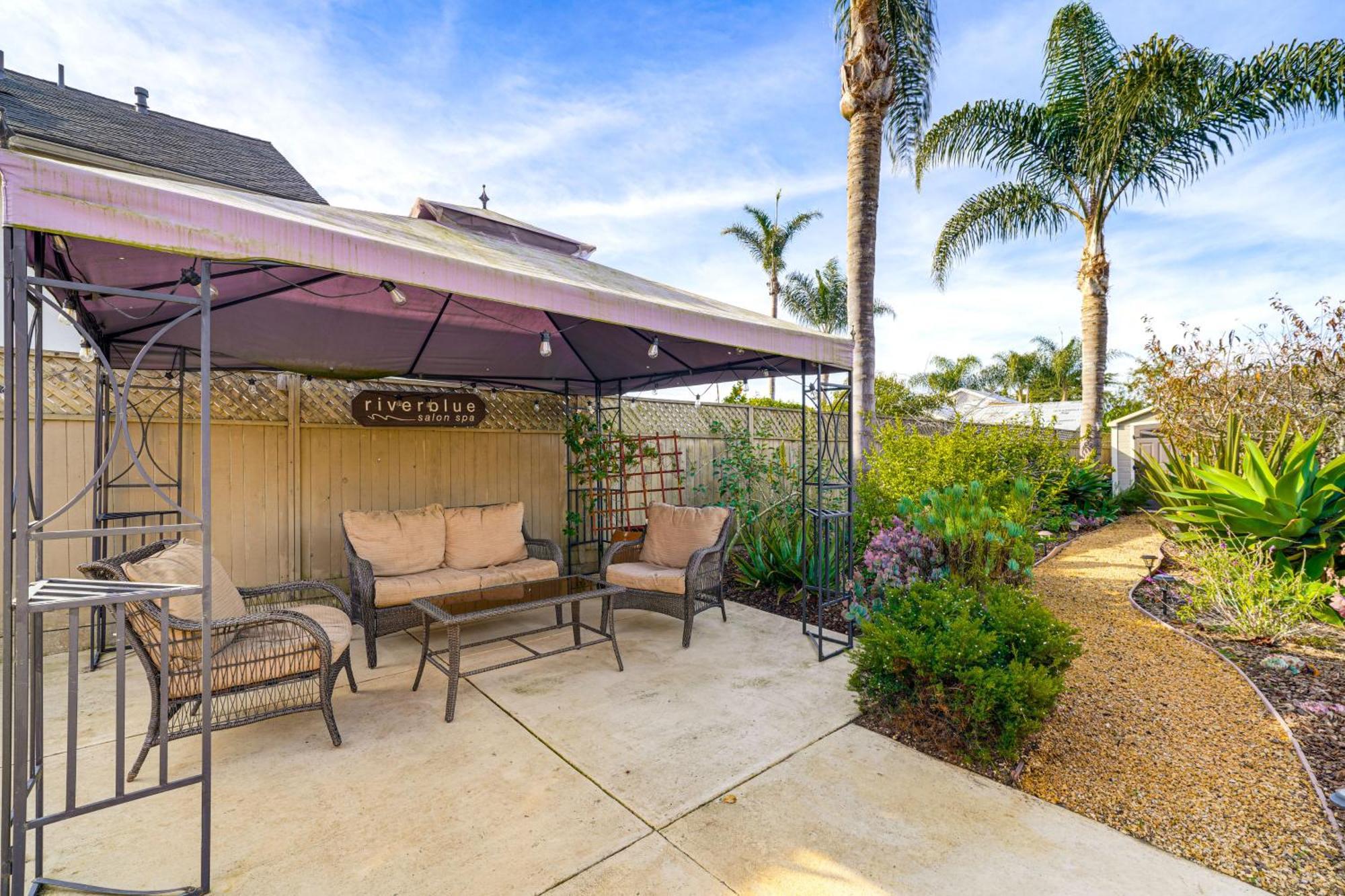 With Private Outdoor Pool! Holiday home *