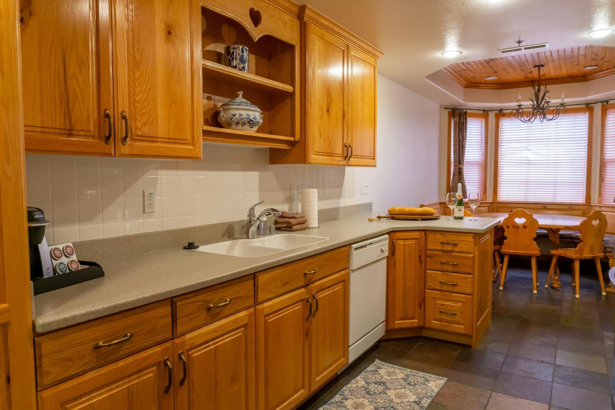 3 Bedroom 3 Bathroom Zermatt Villages 719