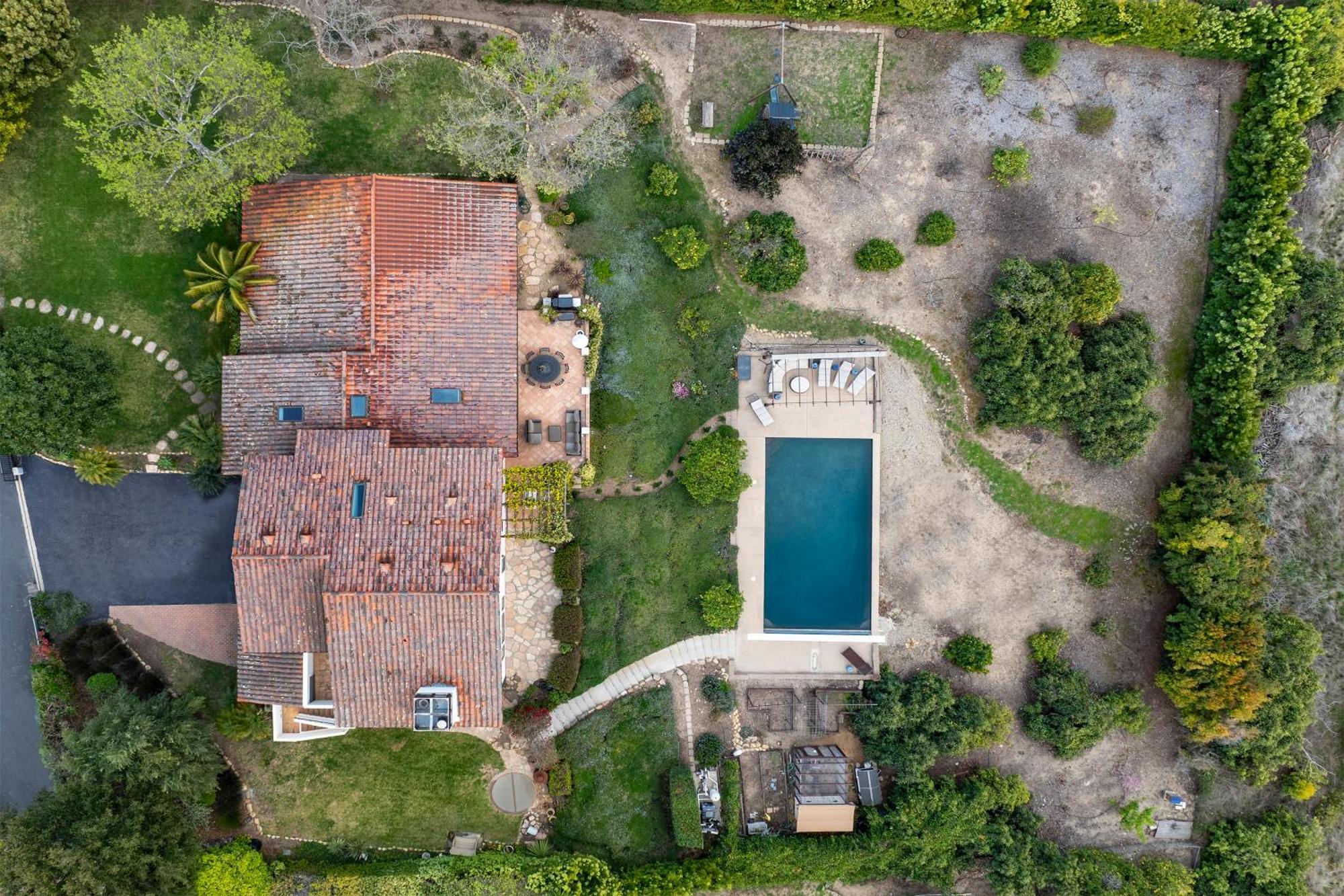 Luxury Atop The Hills Santa Barbara