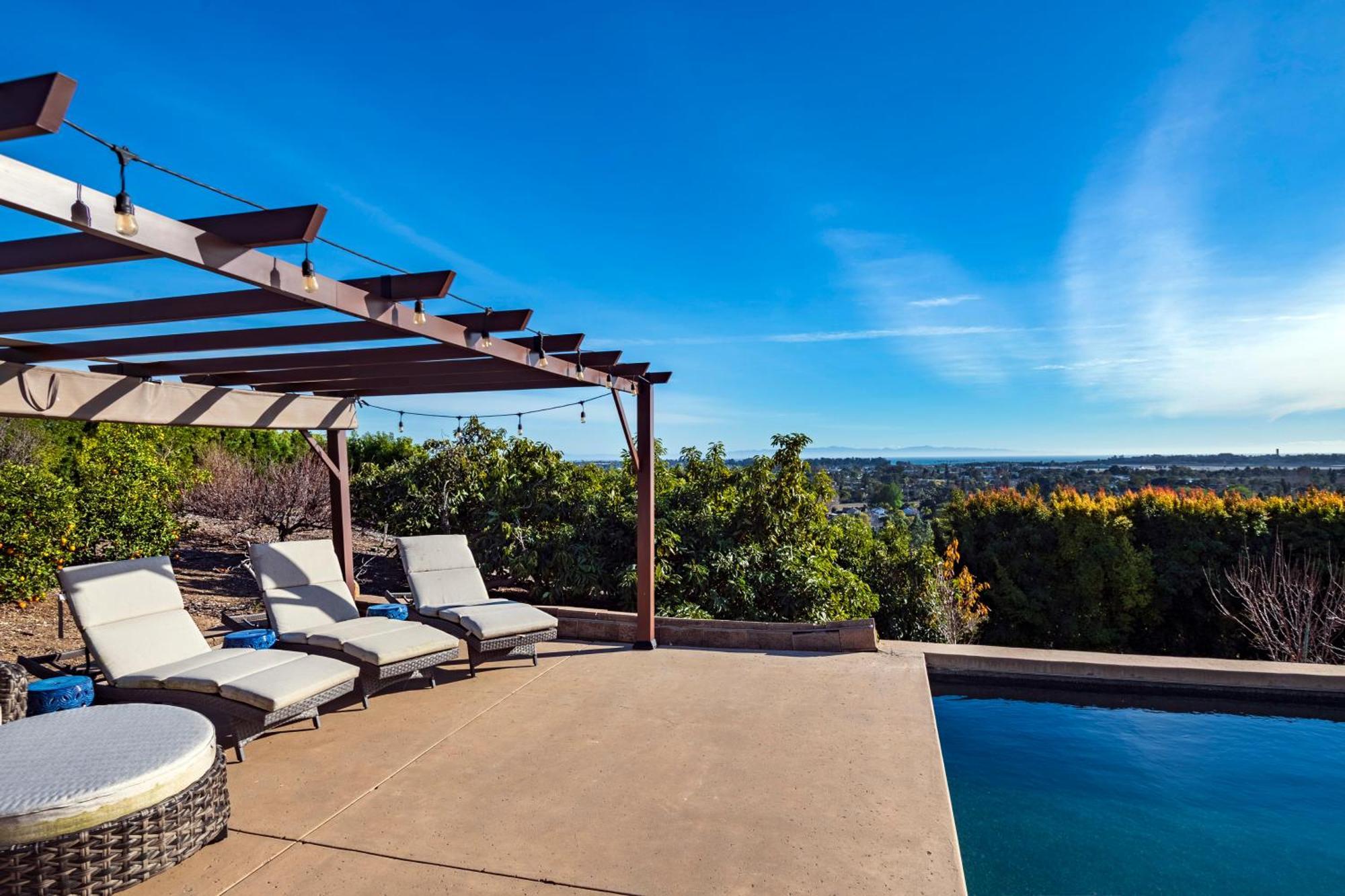 Luxury Atop The Hills Santa Barbara