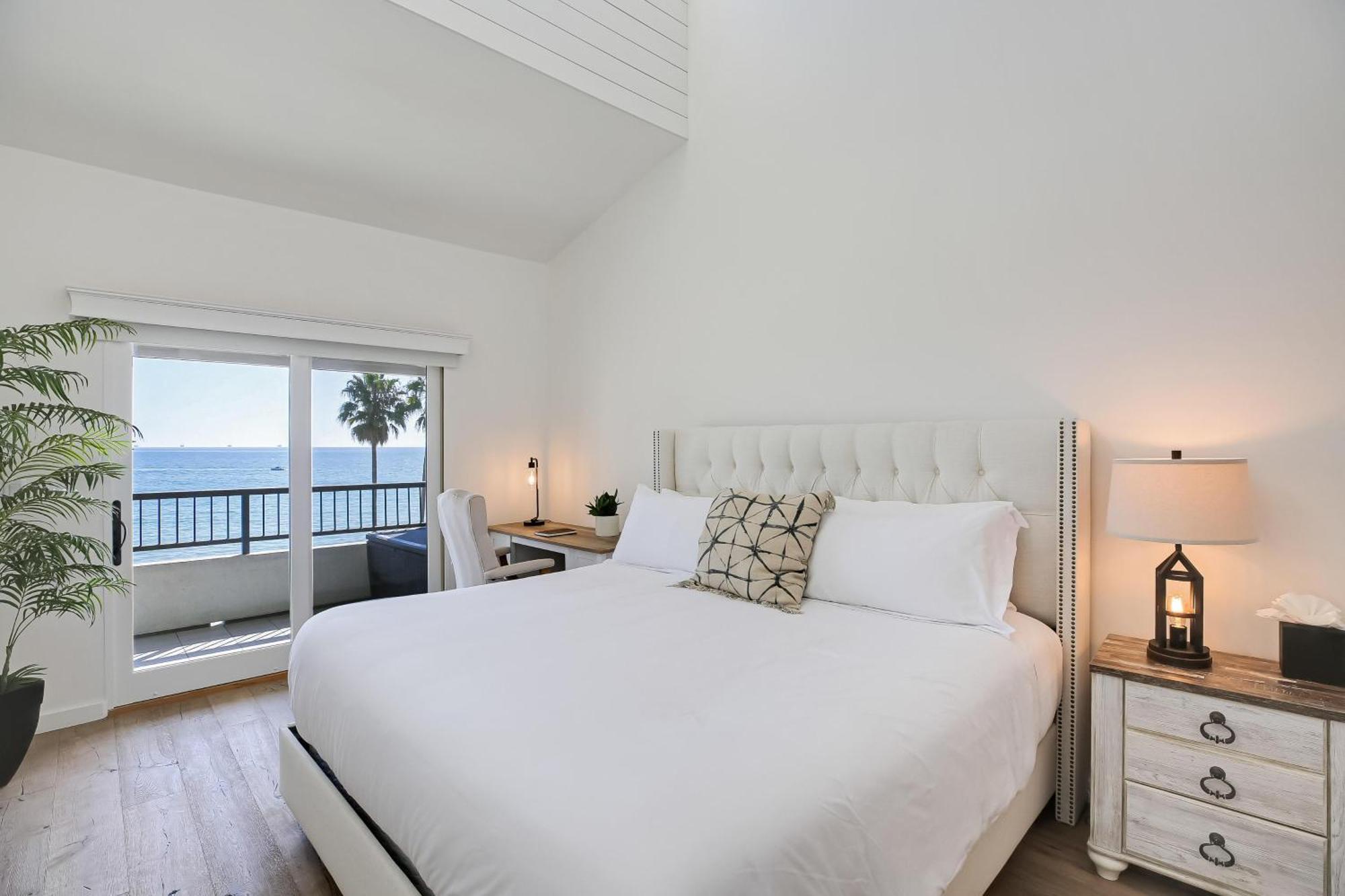 Beachfront Hideaway Holiday home Santa Barbara