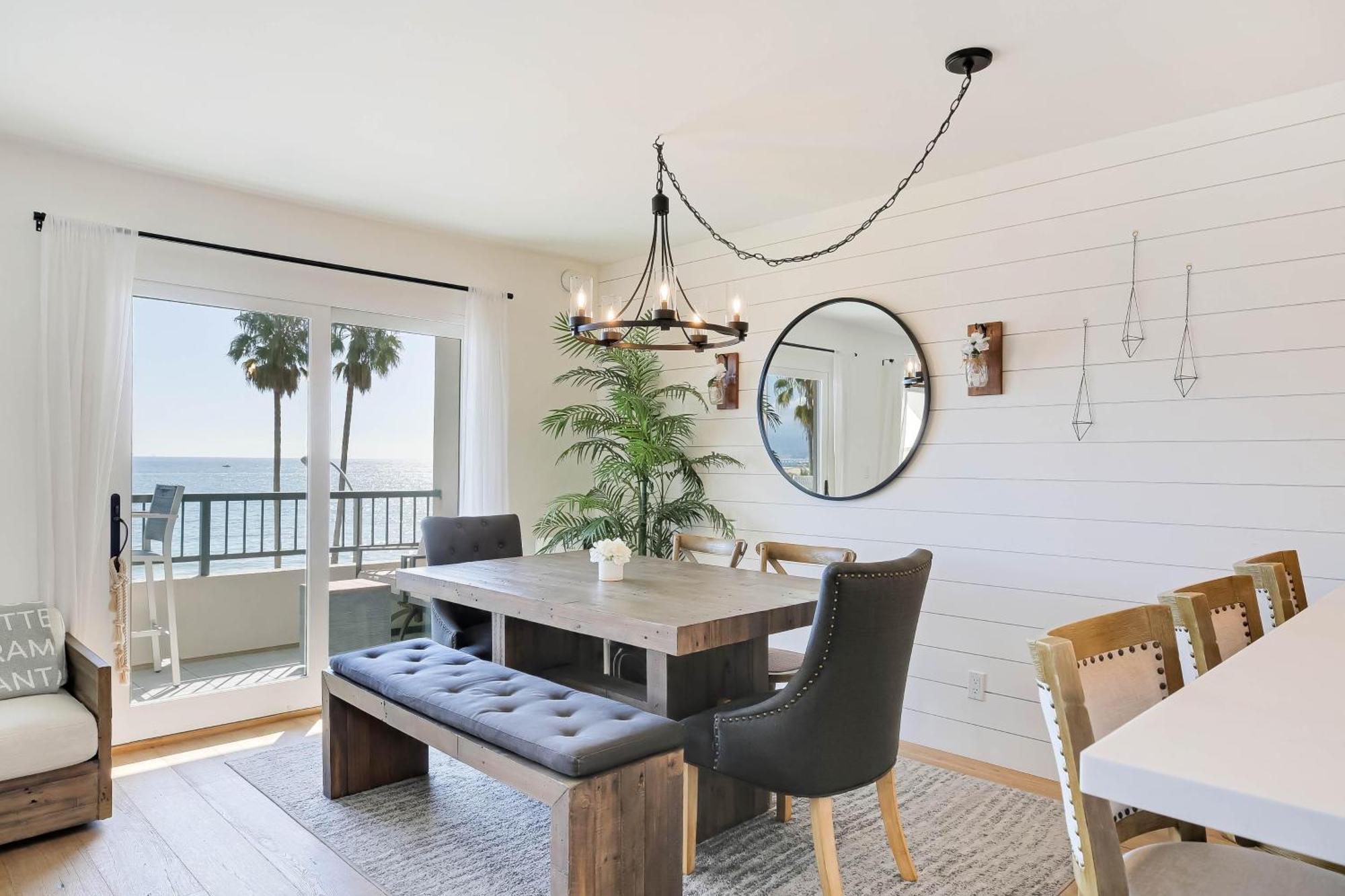 Beachfront Hideaway *
