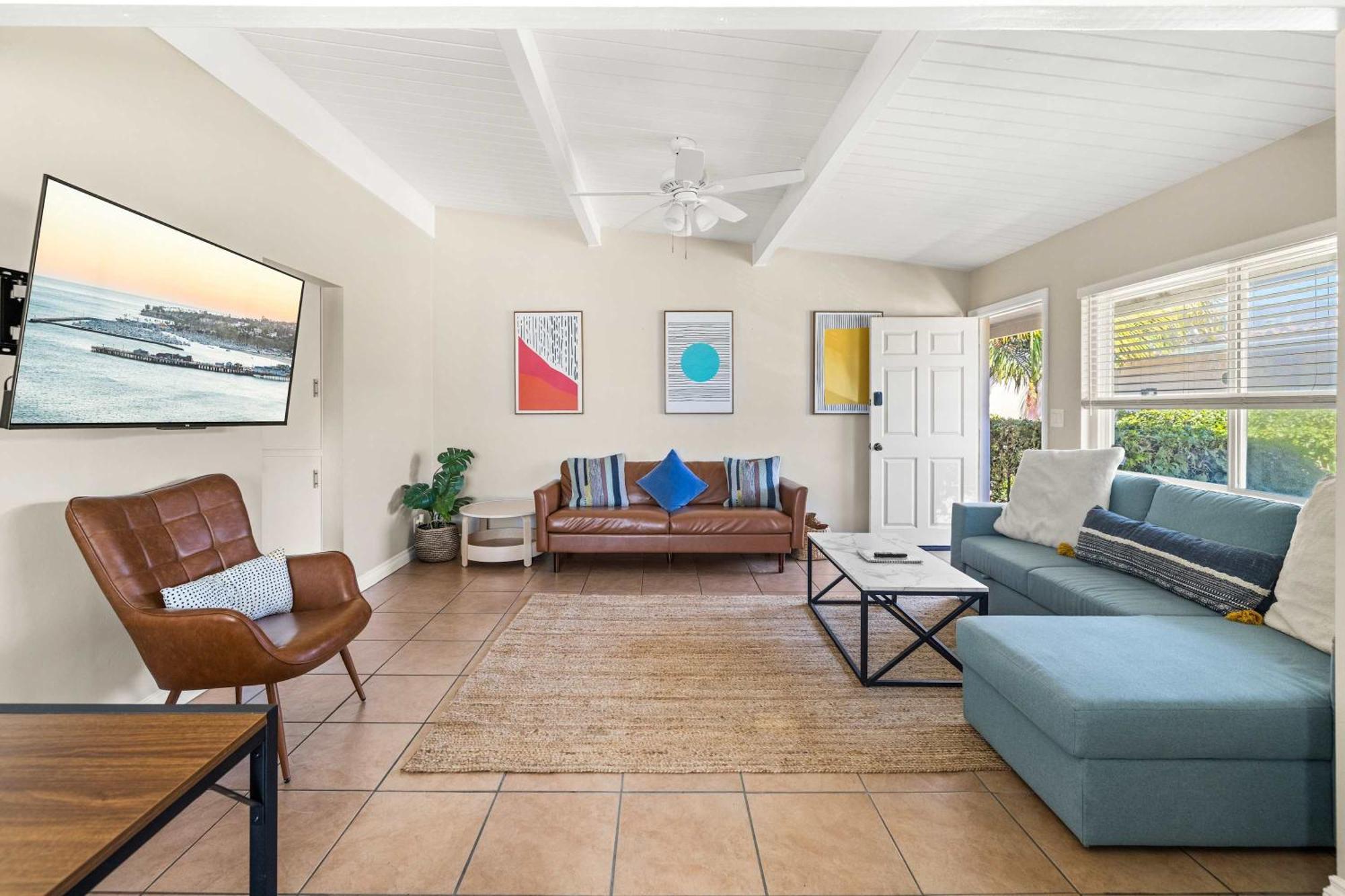 American Riviera Oasis Close To And Downtown *