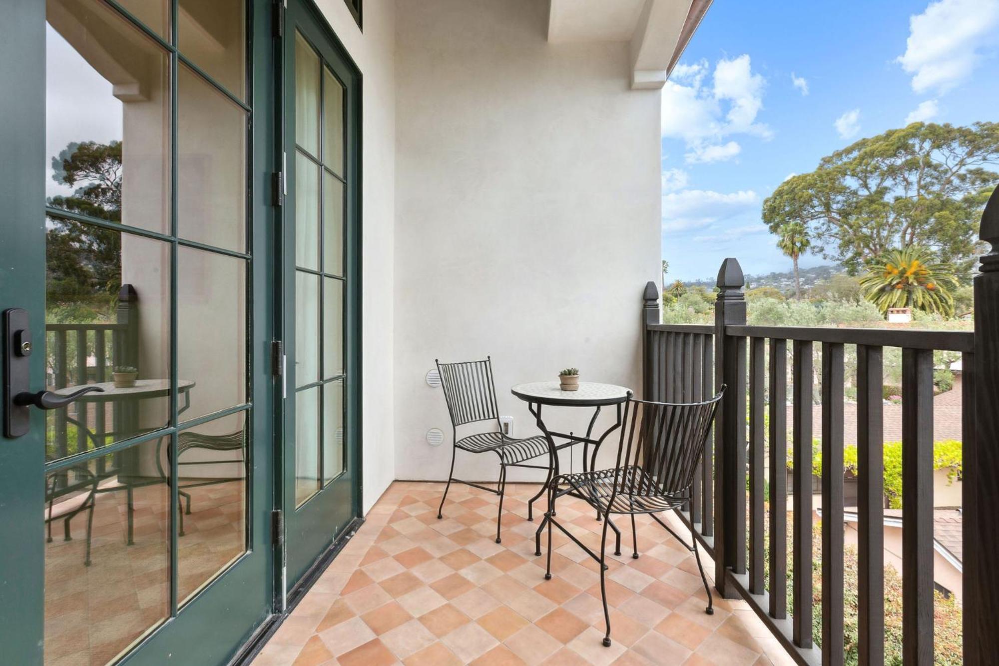 Aparthotel Casa Riviera - Boutique In Downtown *