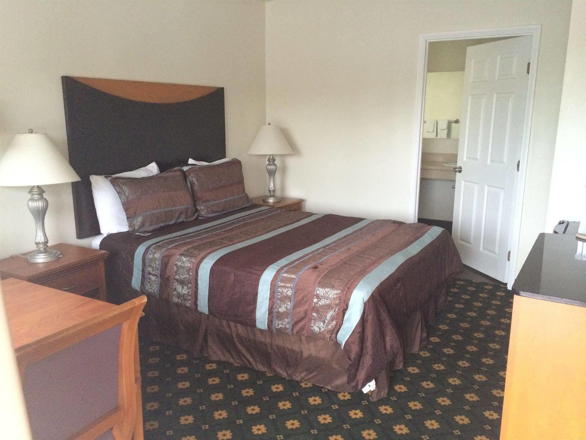 Town And Country Motel
