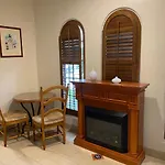 Villa Rosa Inn
