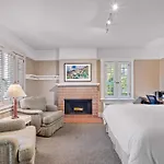 The Upham Hotel