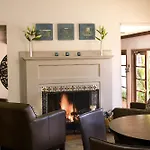 Casa Del Mar Inn