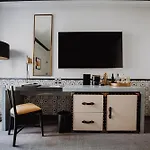 Hotel Californian