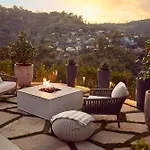 Secluded Modern Montecito Retreat