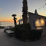 Palisades Beach House