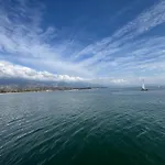 Palisades Beach House