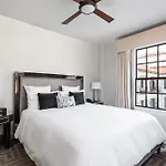 Montecito Inn