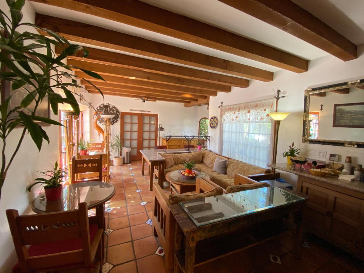 Hotel Rosa 4*