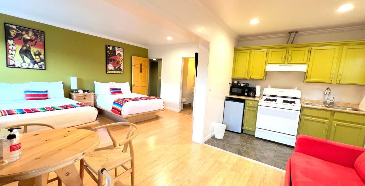 Agave Motel 3*
