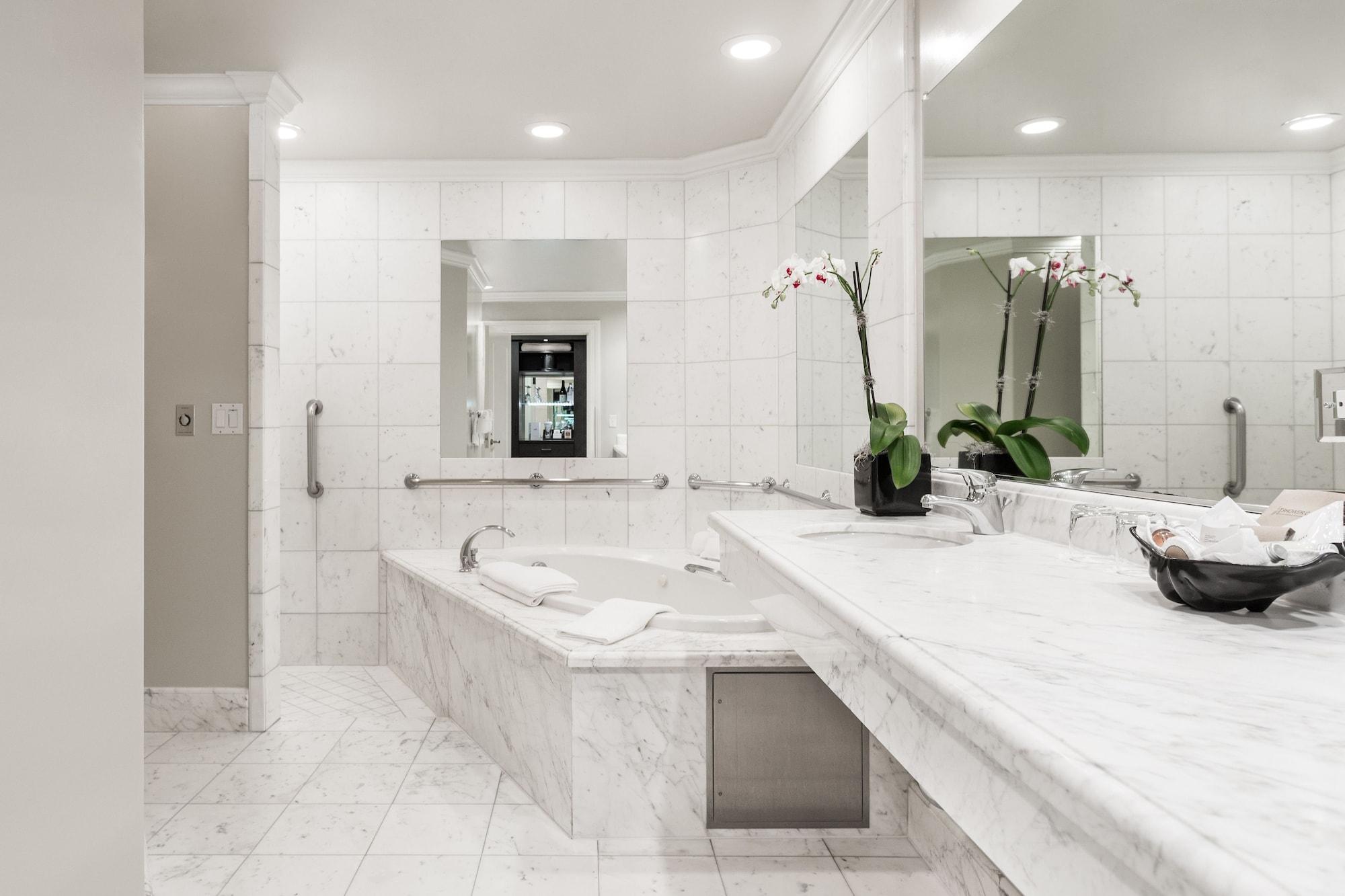 Montecito 4*