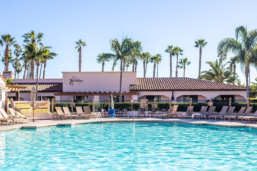 Hilton Beachfront Resort