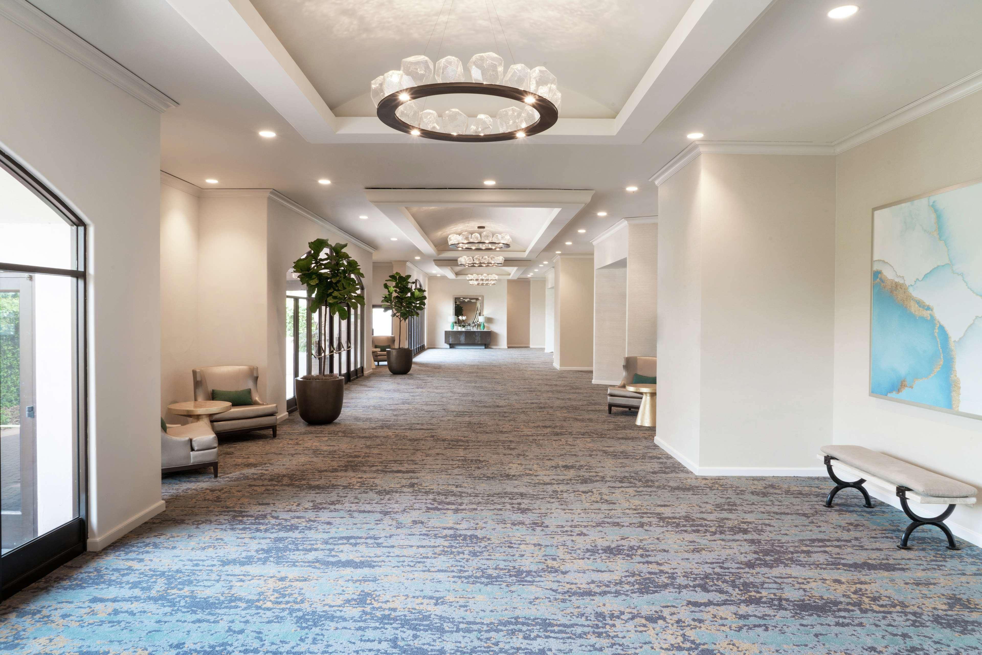 Hilton Beachfront 4*