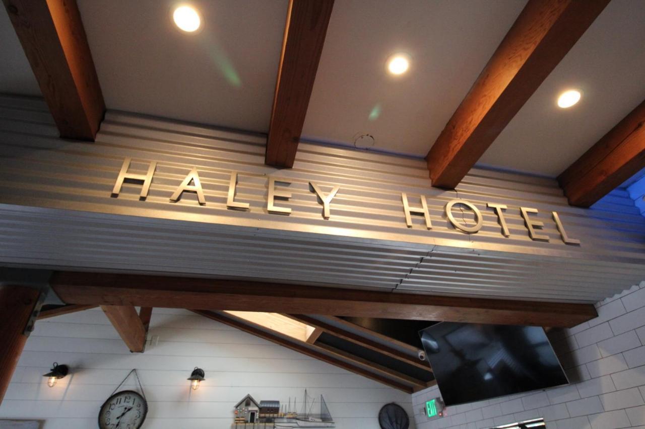 Haley 3* Santa Barbara