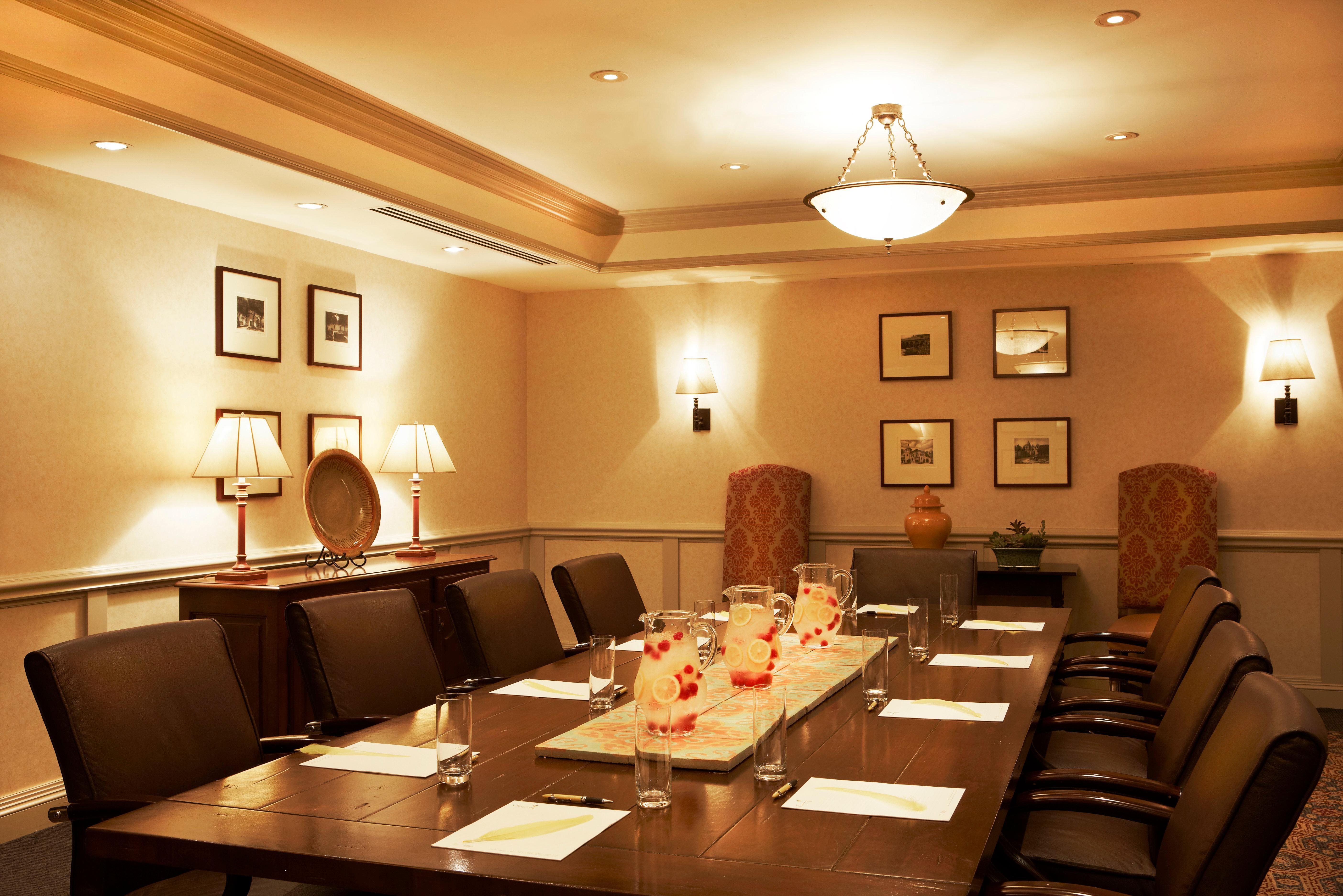 Kimpton Canary By Ihg Santa Barbara