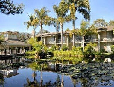 Hotel Ramada By Wyndham Santa Barbara