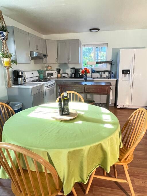 Apartment Serenity Large 1-bedroom Guest Apt. Santa Barbara