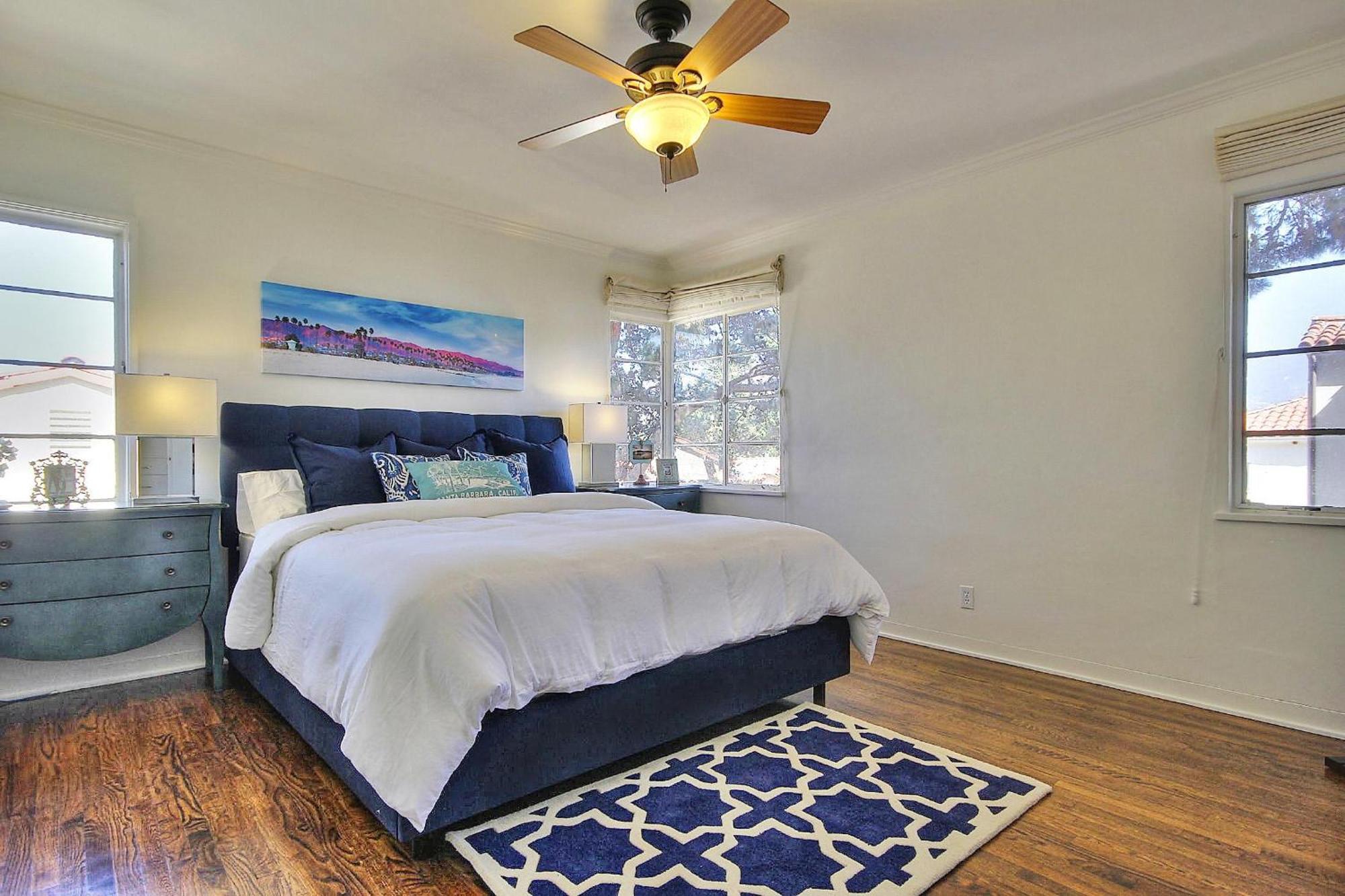Villa West 2