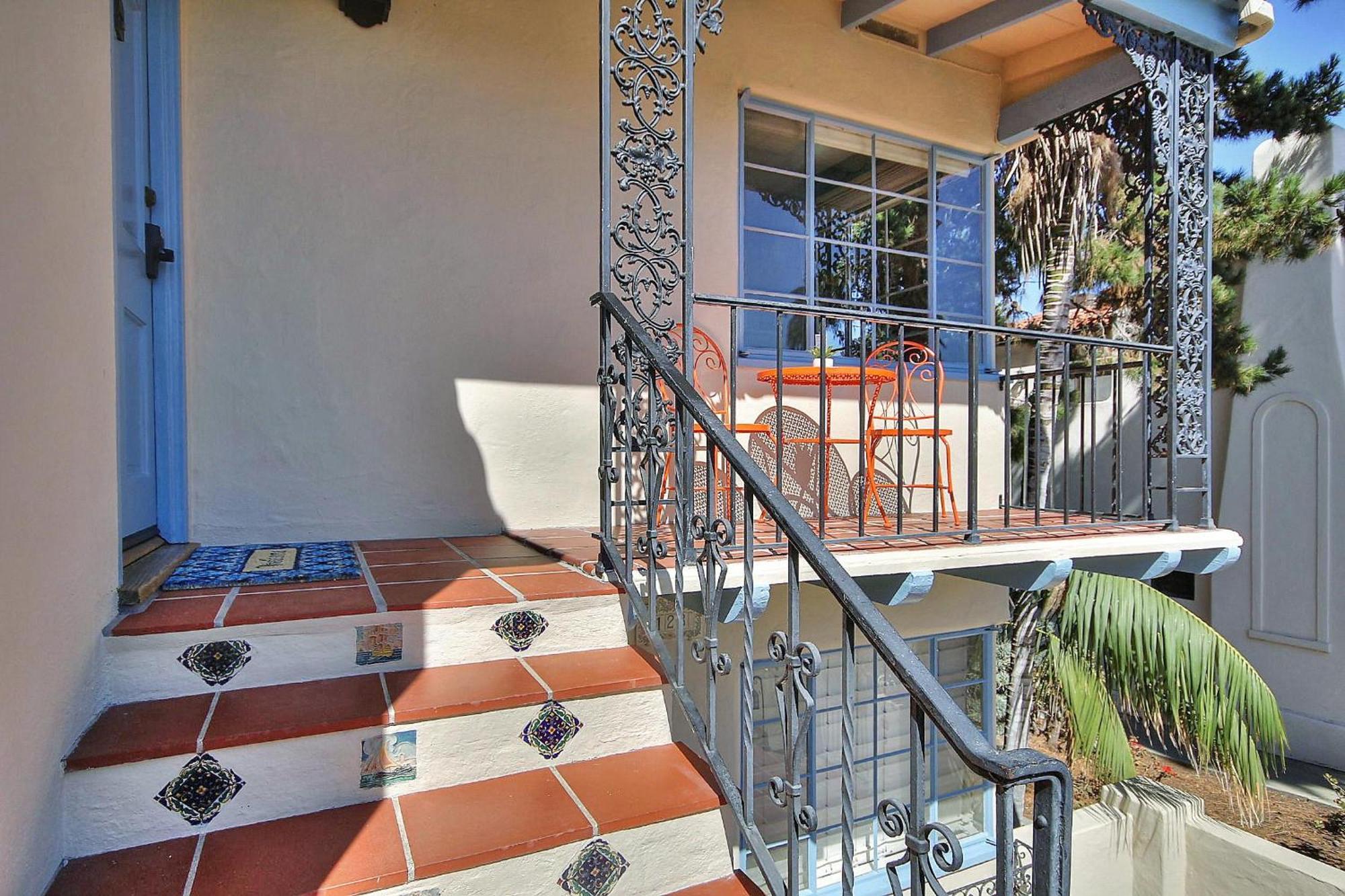 West 2 Villa